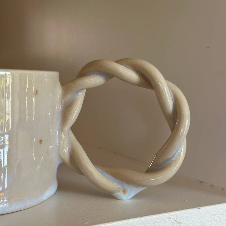 Laëtitia Fauchere – wholesale Kaffekoppar – SEXIG MAMMA GULDPRICKSKUMMUGG