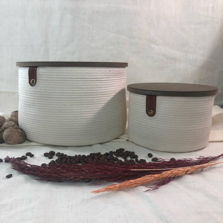 SannasDecor - Vendita all'ingrosso Cestini - Cestino di corda, doppio cestino bianco, coperchio in legno, cestino fatto a mano