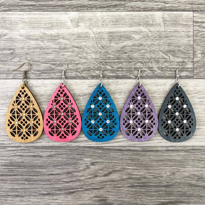 Boucles d'oreilles en bois Swarovski Teardrop pour la vente par Hazel Hill ~MaeBella~