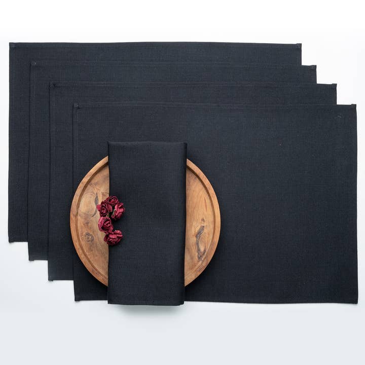 Set de 4 sets de table noirs en faux lin 13 x 18 pouces - uni pour la vente par D'Moksha