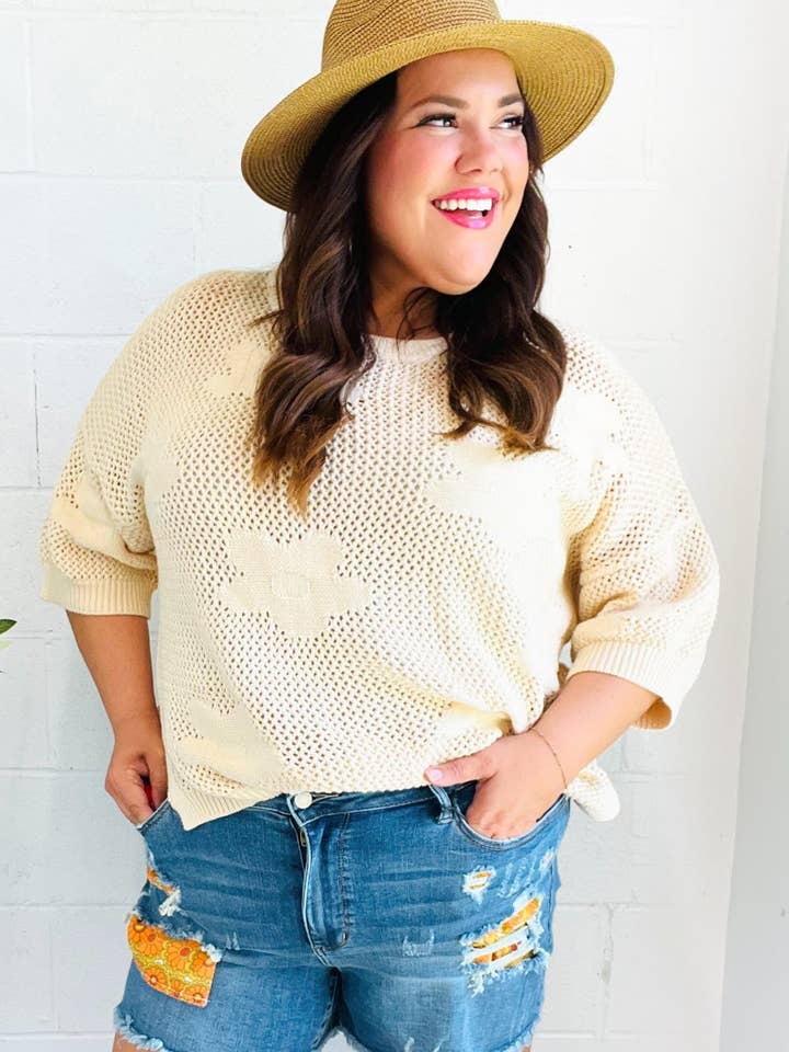 Chandail à manches 3/4 en maille florale Feel Charming Oatmeal pour la vente par Promenade