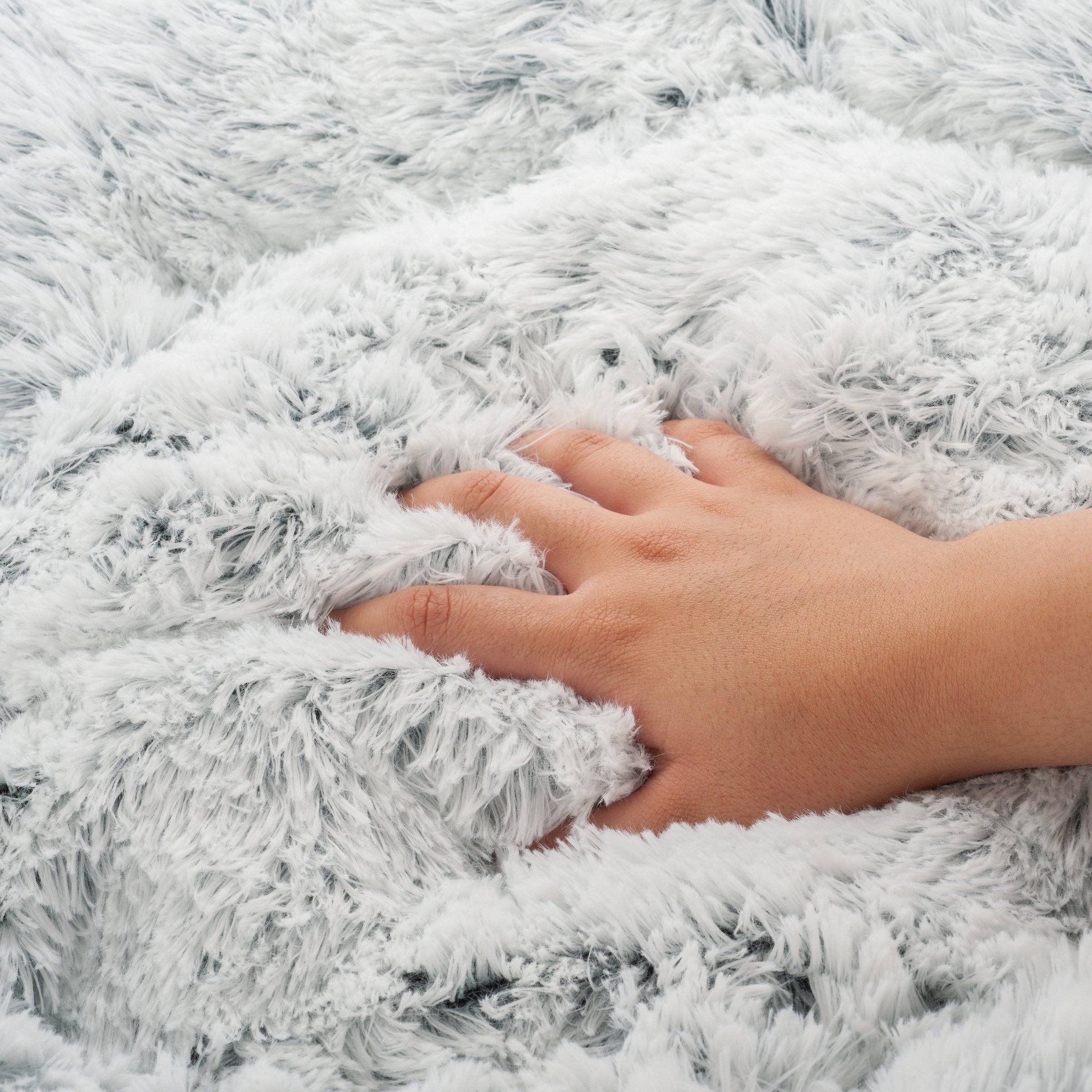 Mr. Peanut's - Wholesale Pet Bed - Dog - Mr. Peanut's 23" OrthoPlush® Pet Bed - Gray Two Tone9