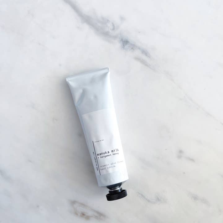 ALIBI NYC – wholesale Hand cream/lotion – MANUKA MILK+BERGAMOT HONEY | ORGANIC ALOE FLOWER HAND LOTION