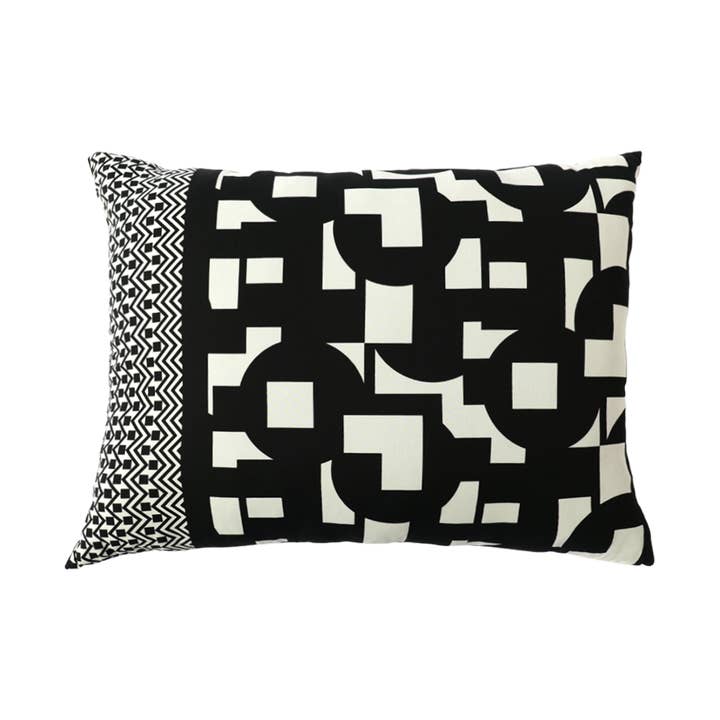 Coussin Abstrait Noir Chic pour la vente par DECO DECOR
