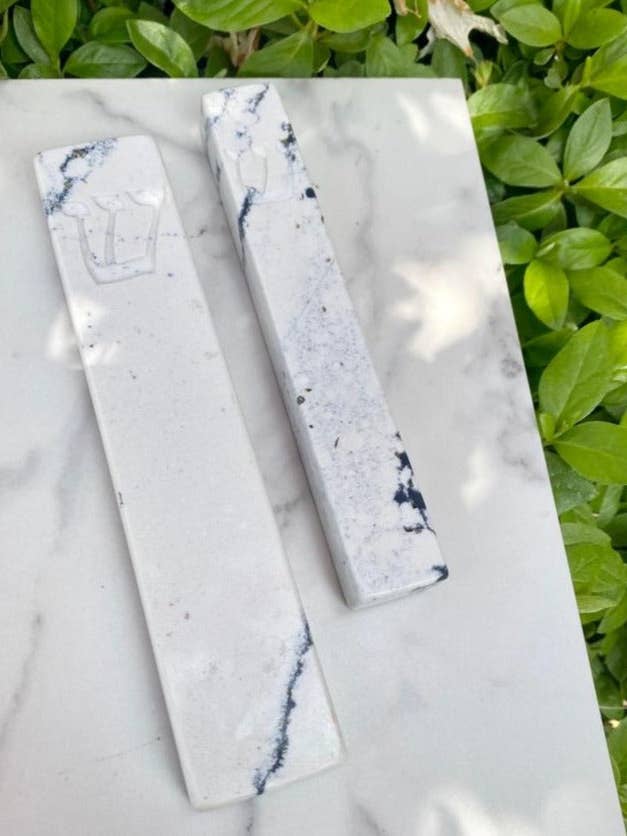 BLUE  VEIN Quartz for wholesale by A&S Mezuzot