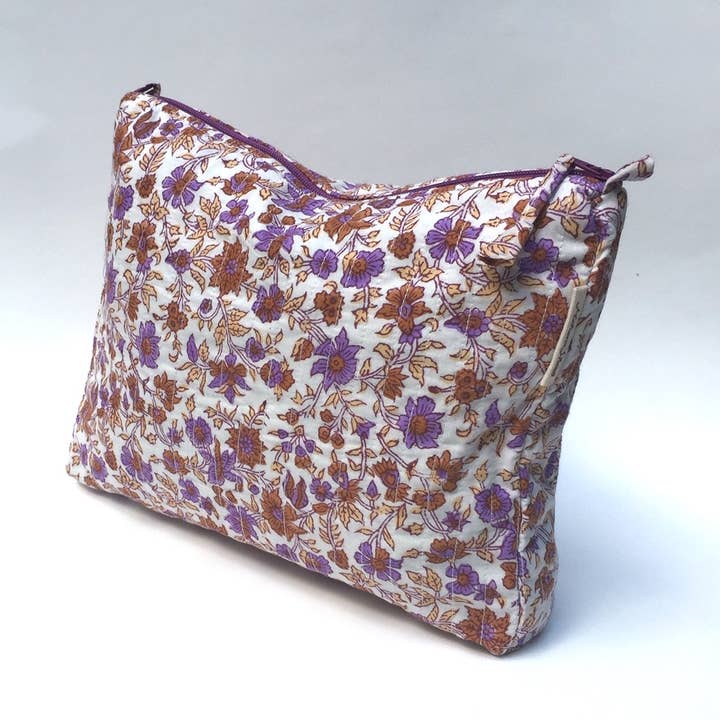 Mehera Shaw – wholesale Make-up/cosmetic bag – Cosmetics Bag - Compact - Quilted Hand Block Print Cotton19