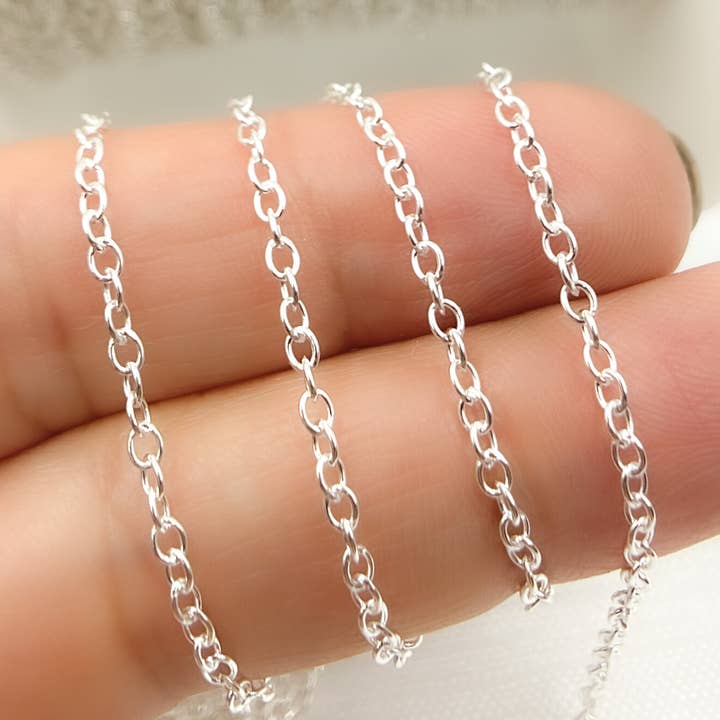V195SS. Sterling Silver Smooth Oval Link Chain for wholesale by Jewels & Chains