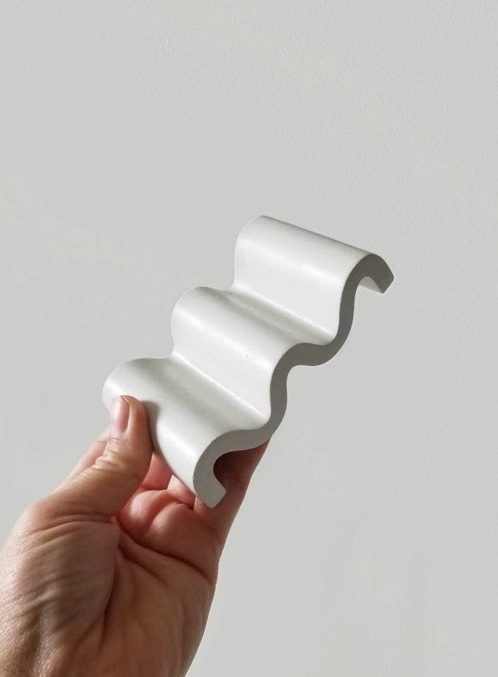 Dovekie & Finch - Wholesale Decorative Tray - Modern Wavy Tray3