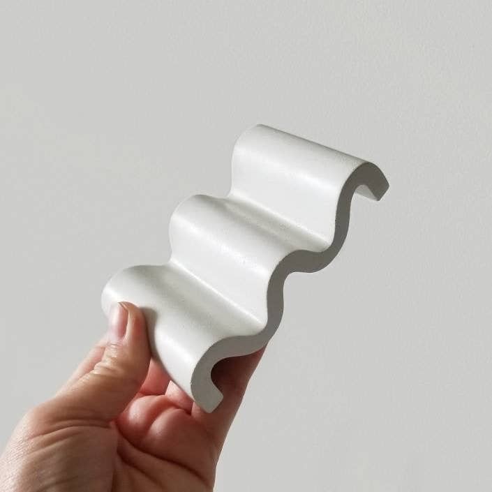 Dovekie & Finch - Wholesale Decorative Tray - Modern Wavy Tray3