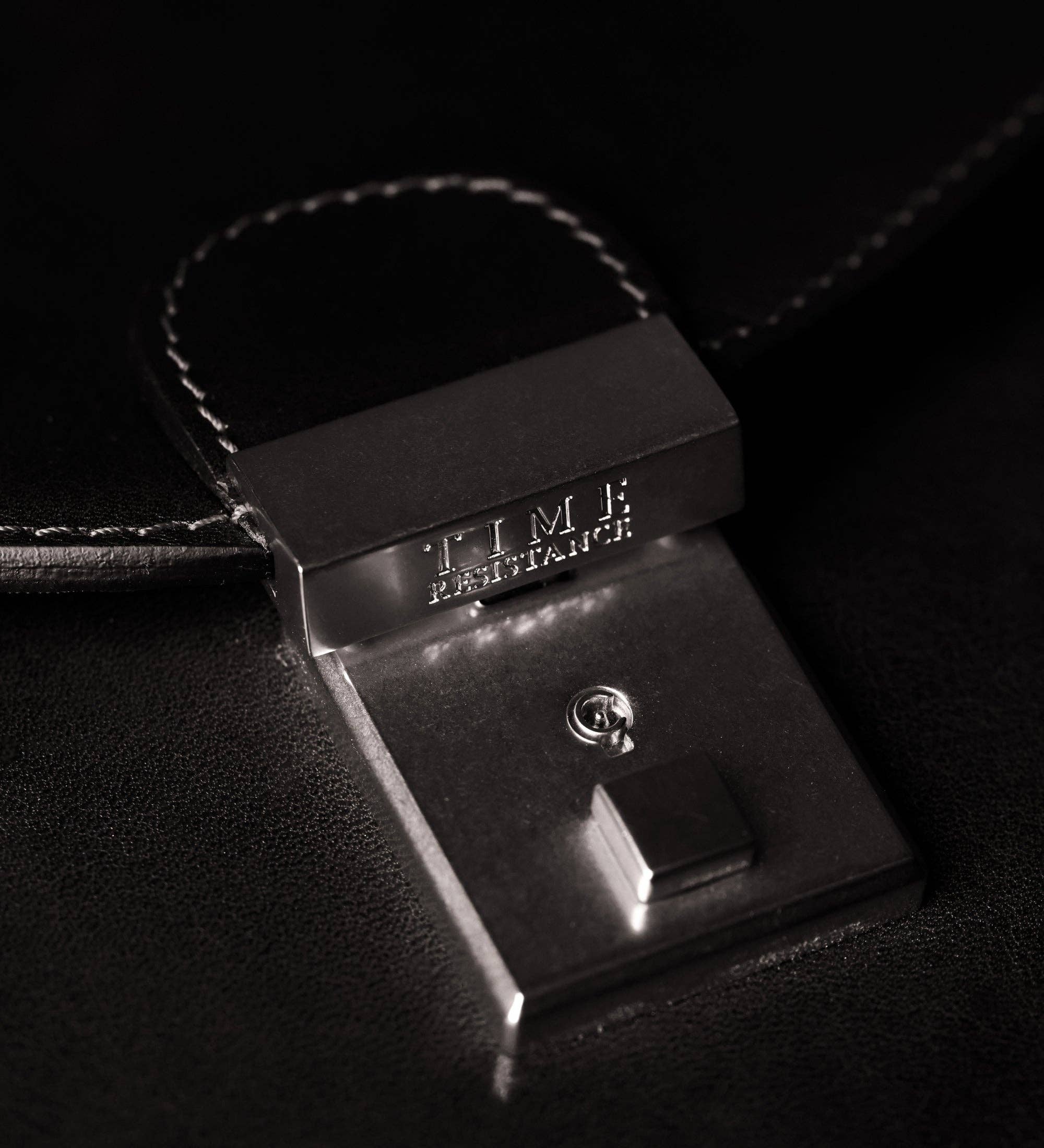 Time Resistance – Großhandel Aktentasche – Unisex – Klassische Design-Lederaktentasche - Der Magus17