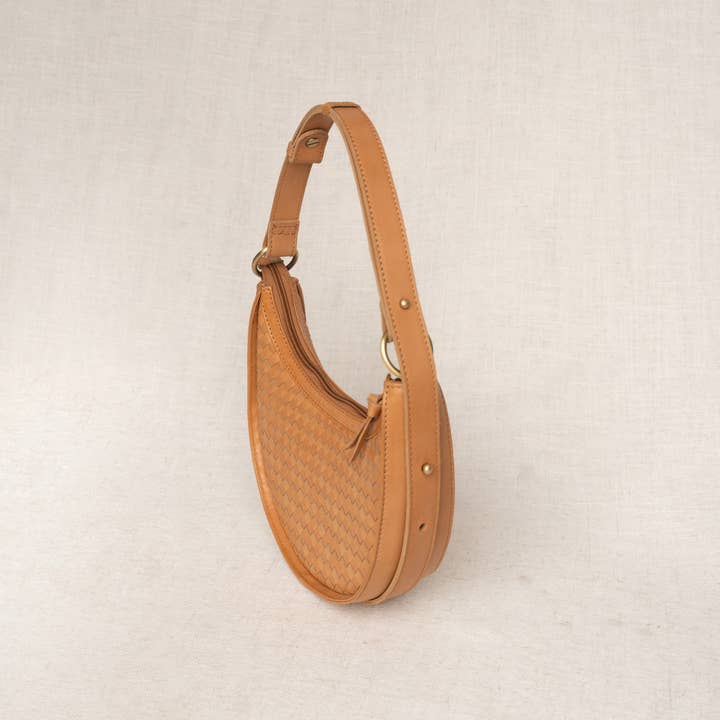 Elevate - Wholesale Crossbody Bag - Women's - Woven Priya Crossbody | 3-in-1 Leather Crossbody7