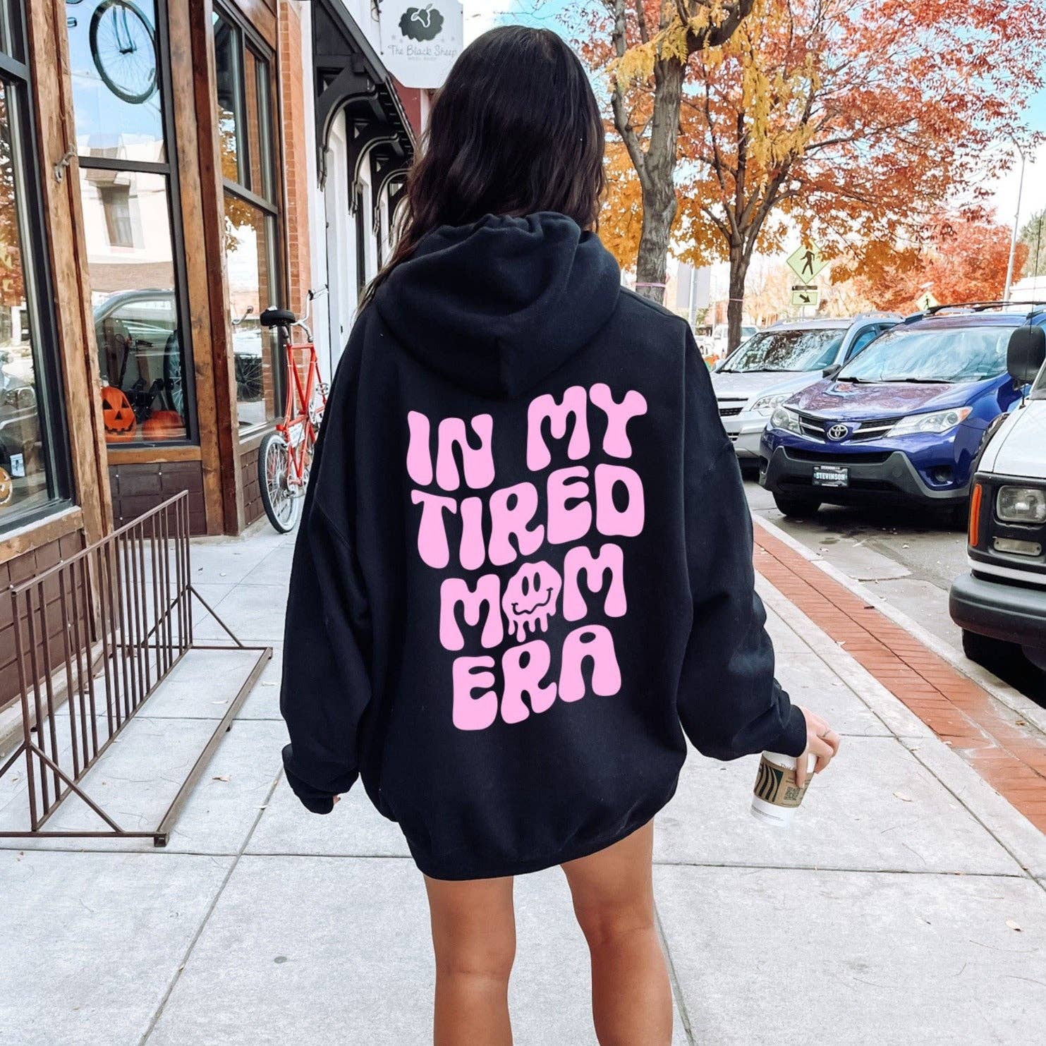Sweetees Apparel - Vente Sweat à capuche – femme - Sweat à capuche In My Tired Mom Era