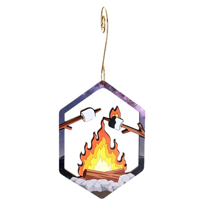 Décoration en forme de feu de camp avec guimauves #9895 pour la vente par Green Tree Jewelry