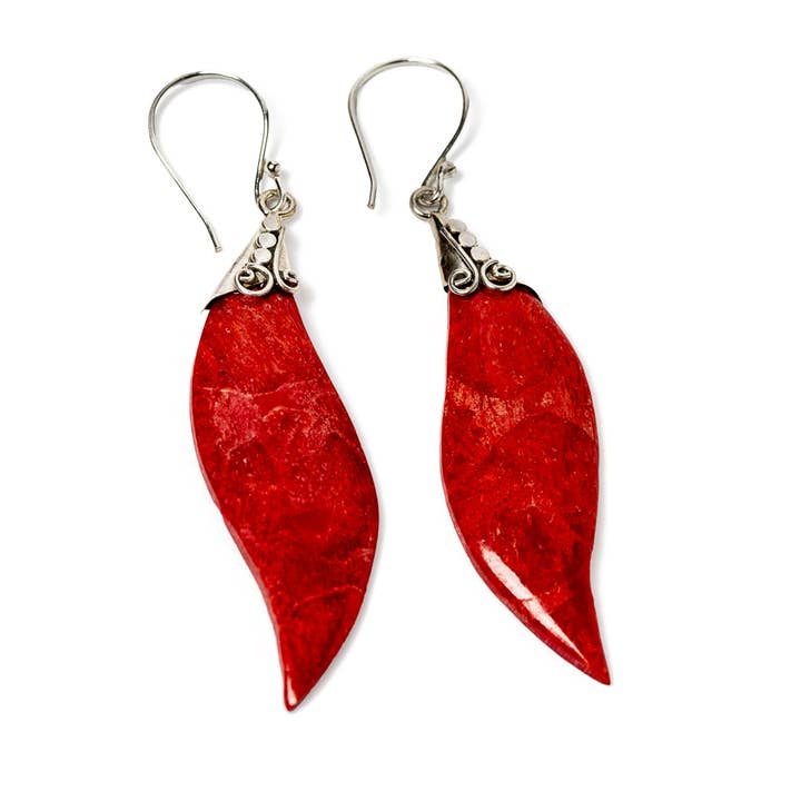 El Expreso de Oriente - Wholesale Dangle Earrings - Elongated Coral and Silver Earring0
