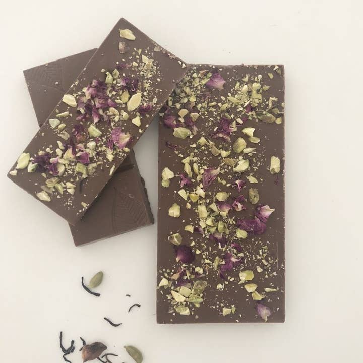 Sweet Pea & Poppy - Wholesale Chocolate bar - Rosie Chai Artisan Chocolate Bar1