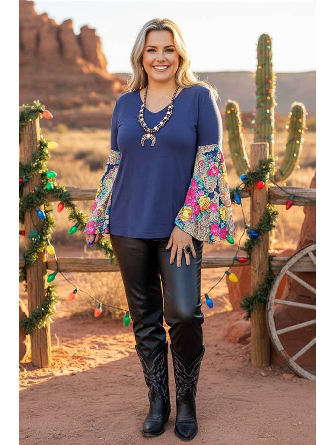 luluclothes - Wholesale Blouse - Women's - GJQ12917 Blue women blouse w/floral printed bell long sleeve