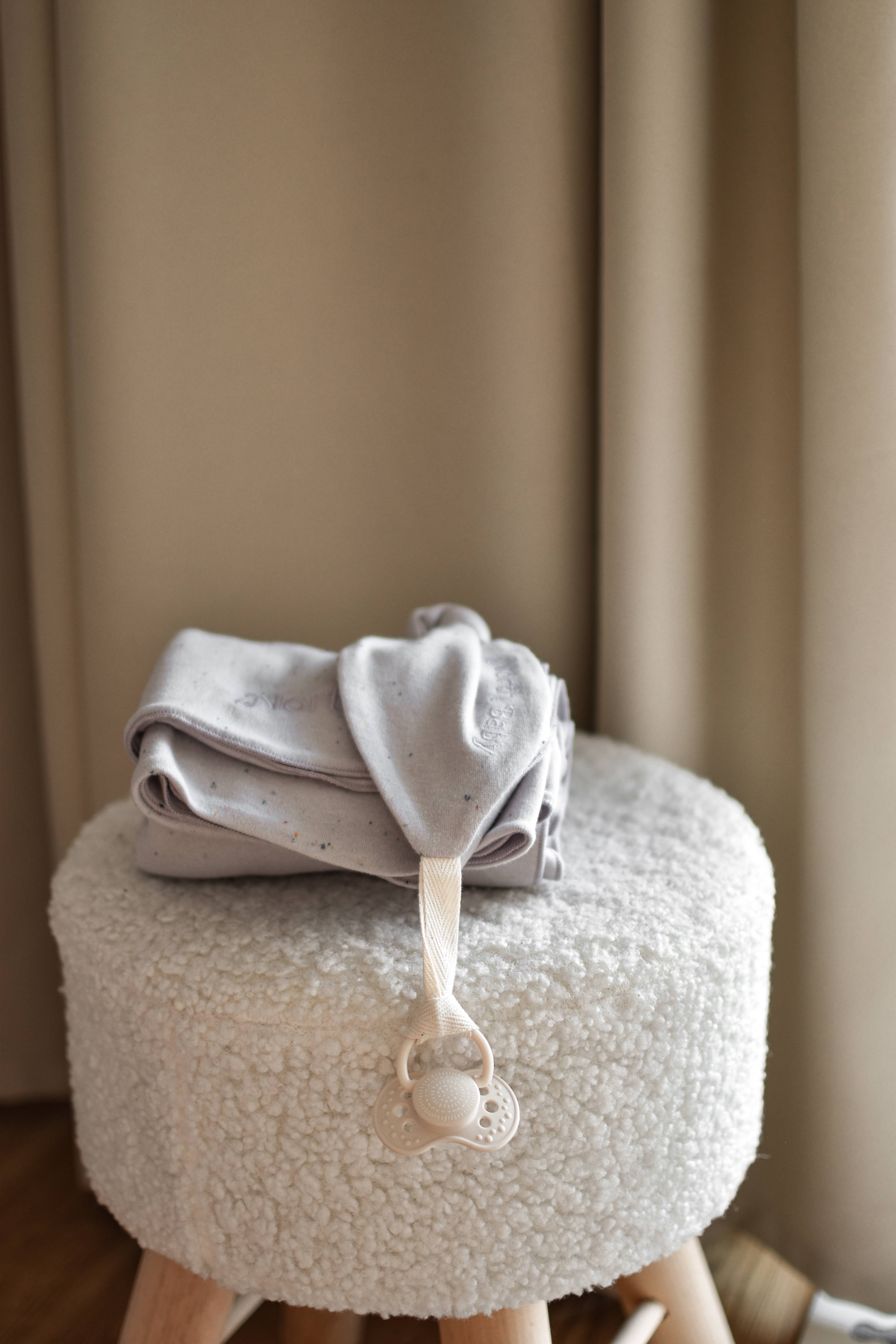 North Baby – Clips para chupeta - Bebé por atacado – PORTA-CHUPETA ORGÂNICO BALÃO NUVEM7