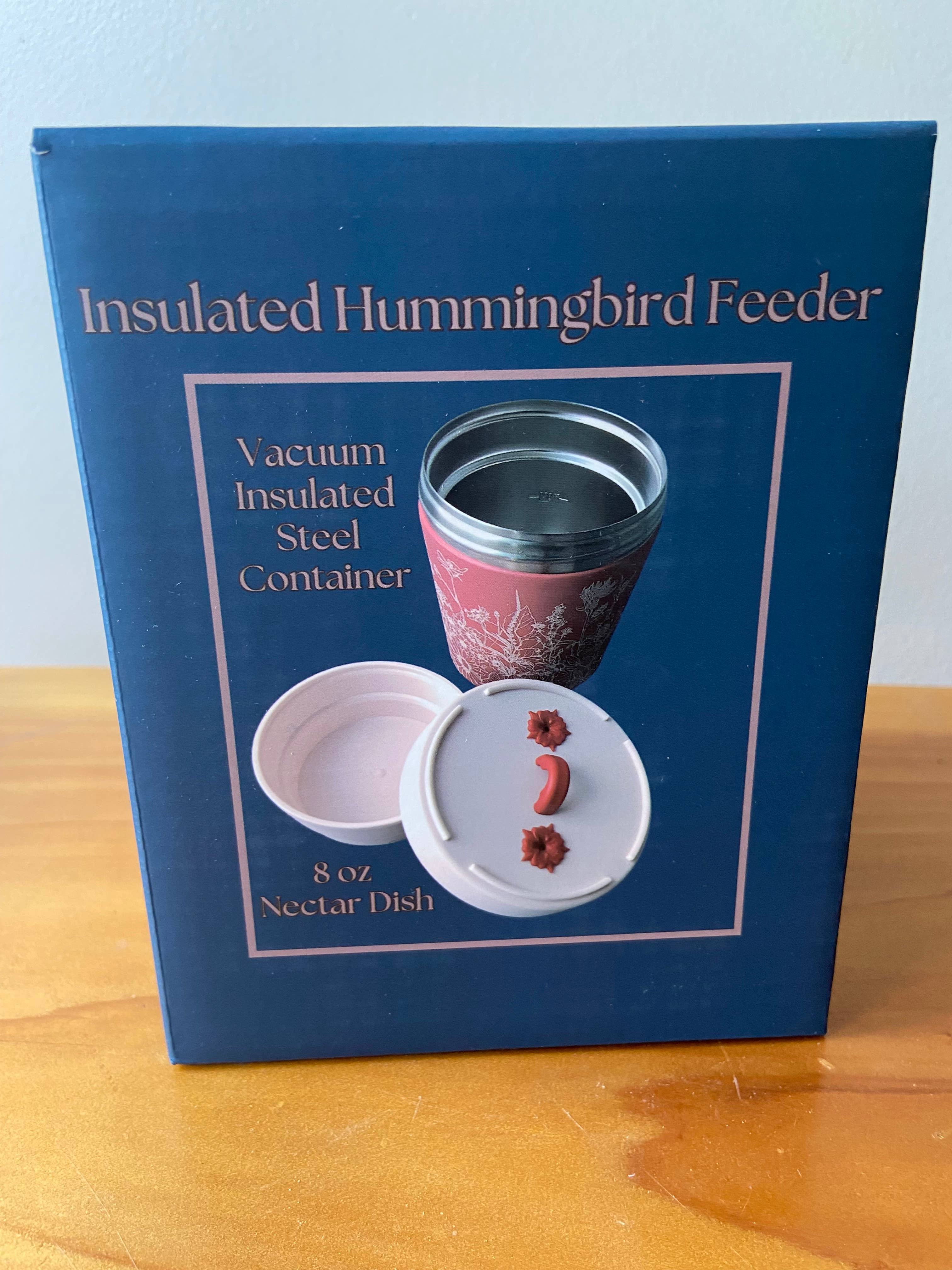 Anna's Healthy Hummingbird - Wholesale Bird Feeder - Insulated hummingbird feeder
10