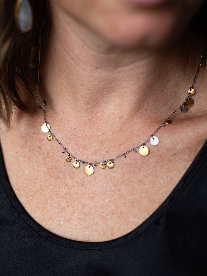 Collana Punto Scintillante per la vendita all'ingrosso da parte di Austin Titus Studio