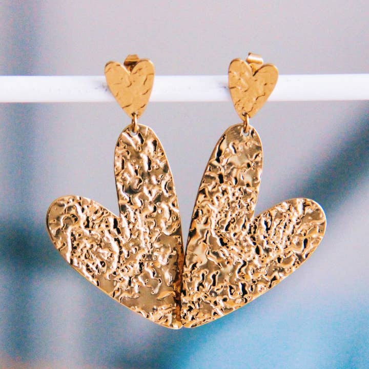 Bazou - Wholesale Hoop Earrings - Statement earring double heart hammered