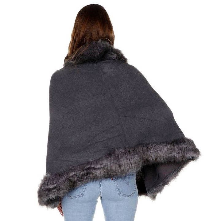 Diacly - Wholesale Fur/Faux Fur Coat - Women's - Single Layer Fuax Fur Cape Coat4