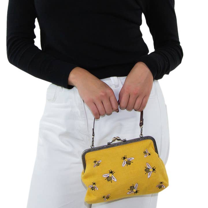 COMECO INC - Wholesale Clutch Bag - Women's - Bees Kisslock Bag