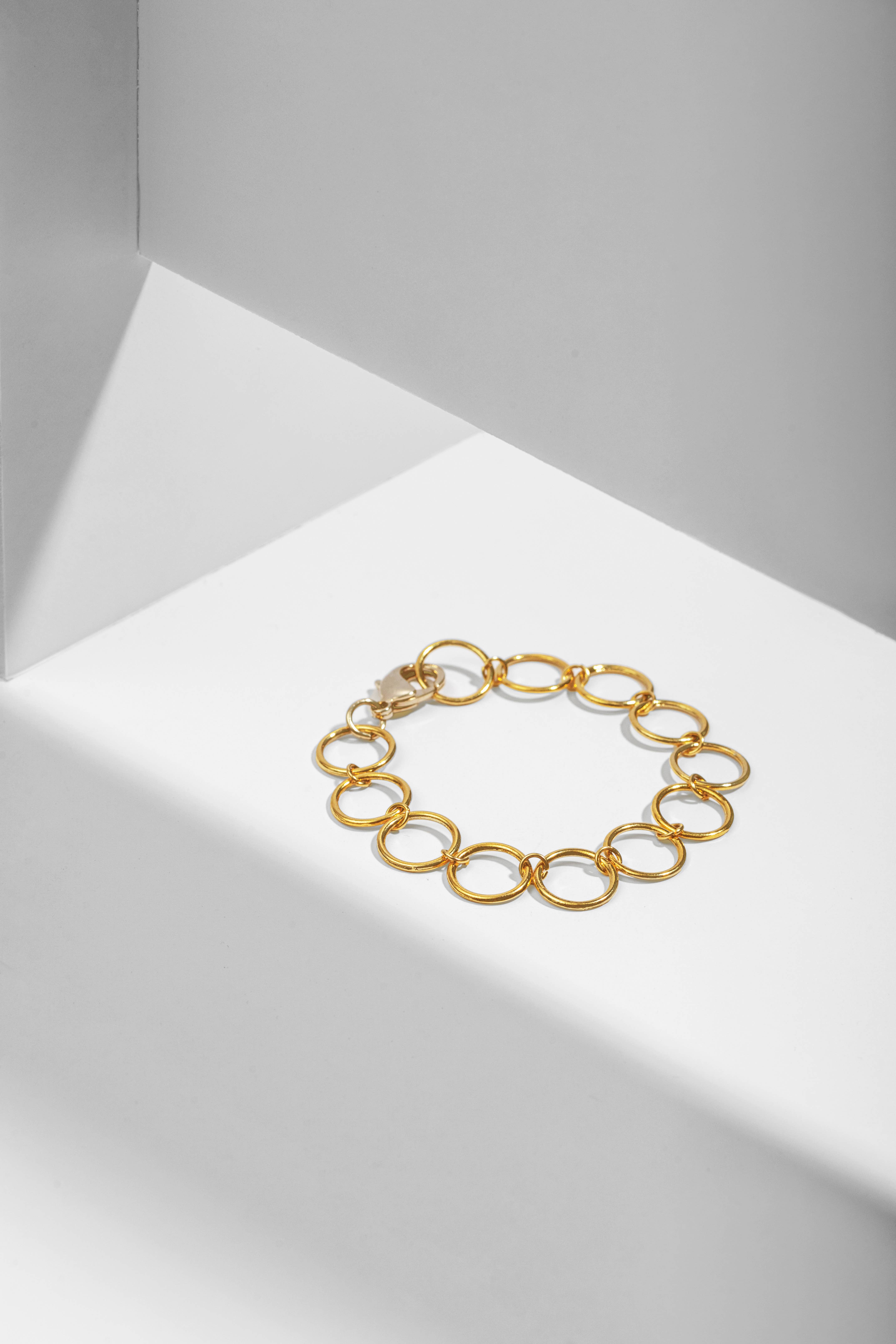 Pyla - Wholesale Hoop Earrings - Artemis1