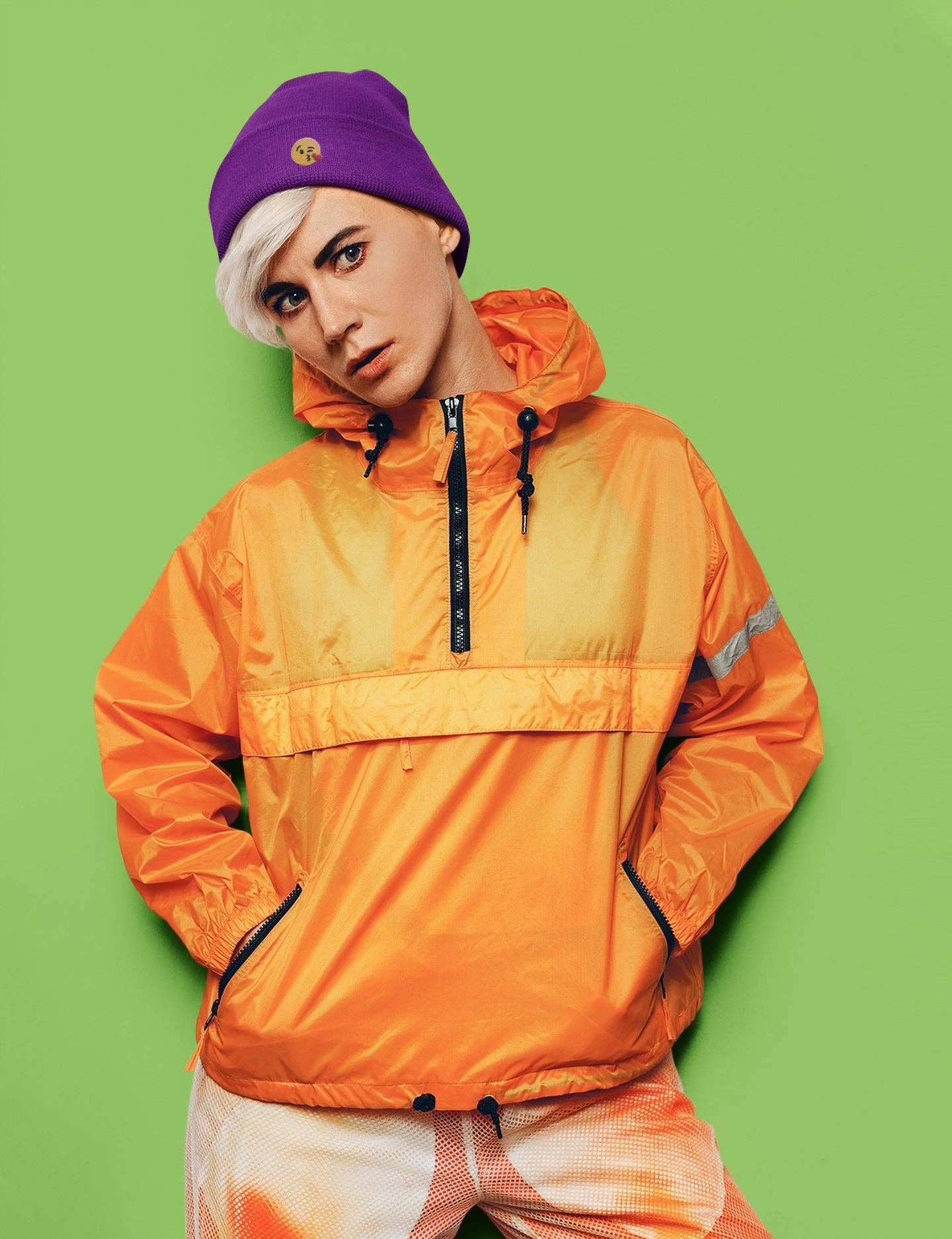 Wholesale Applique – wholesale Patch – 1" Smiling Face - Blowing Kiss on Cheek, Iron on Patch2