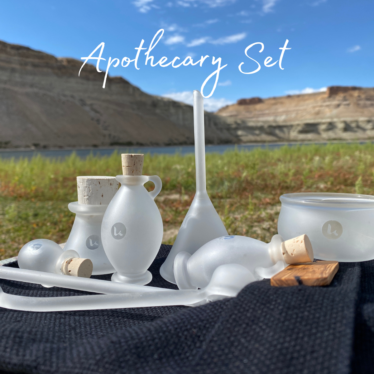 Katari Beauty - Vente Bocal d'apothicaire - Kit de mélange et de stockage en verre soufflé à la main 8 pièces par Katari Beauty1