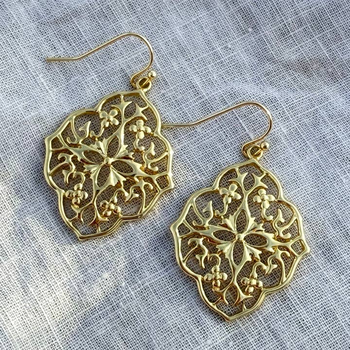 Weidekant Oorbellen voor wholesale door Little Bird Charleston, LLC