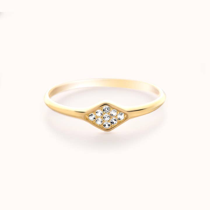 Bague chevalière pavée de diamants pour la vente par Zayla