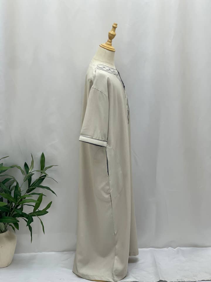 Palestinian Elegance - Wholesale Dress - Kids - Kids' High-Quality Thobe - Multiple Sizes and Colors17