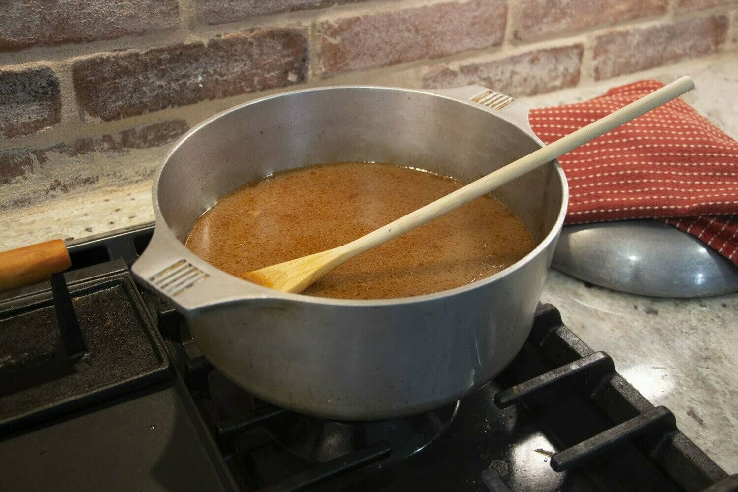 Ragin' Cajun - Wholesale Sauce - Authentic Roux5