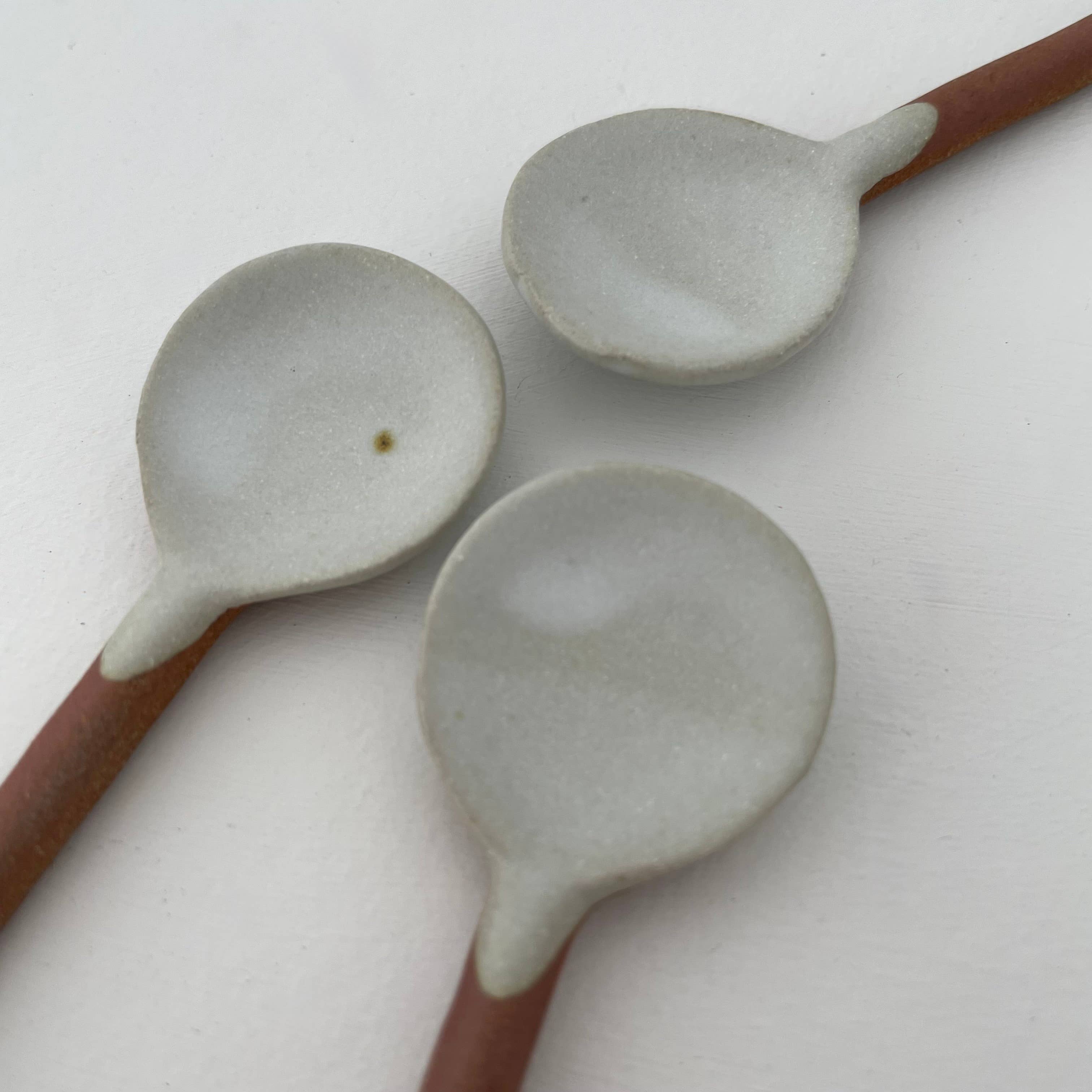 fort & field - Wholesale Kitchen Spoon - Colored small handmade Japanese pottery spoon - pink grey4