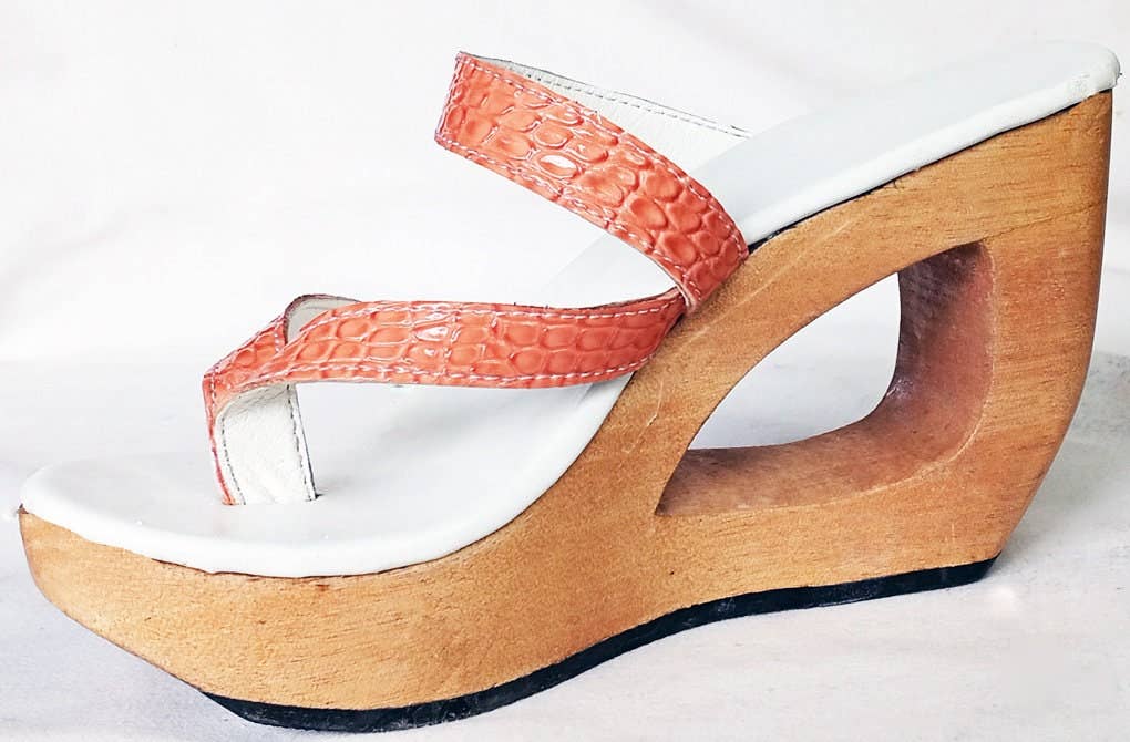 OMES - Vendita all'ingrosso Sandali - Donna - Bruna: Sandali con Tacco Alto in Legno Intagliato a Mano3