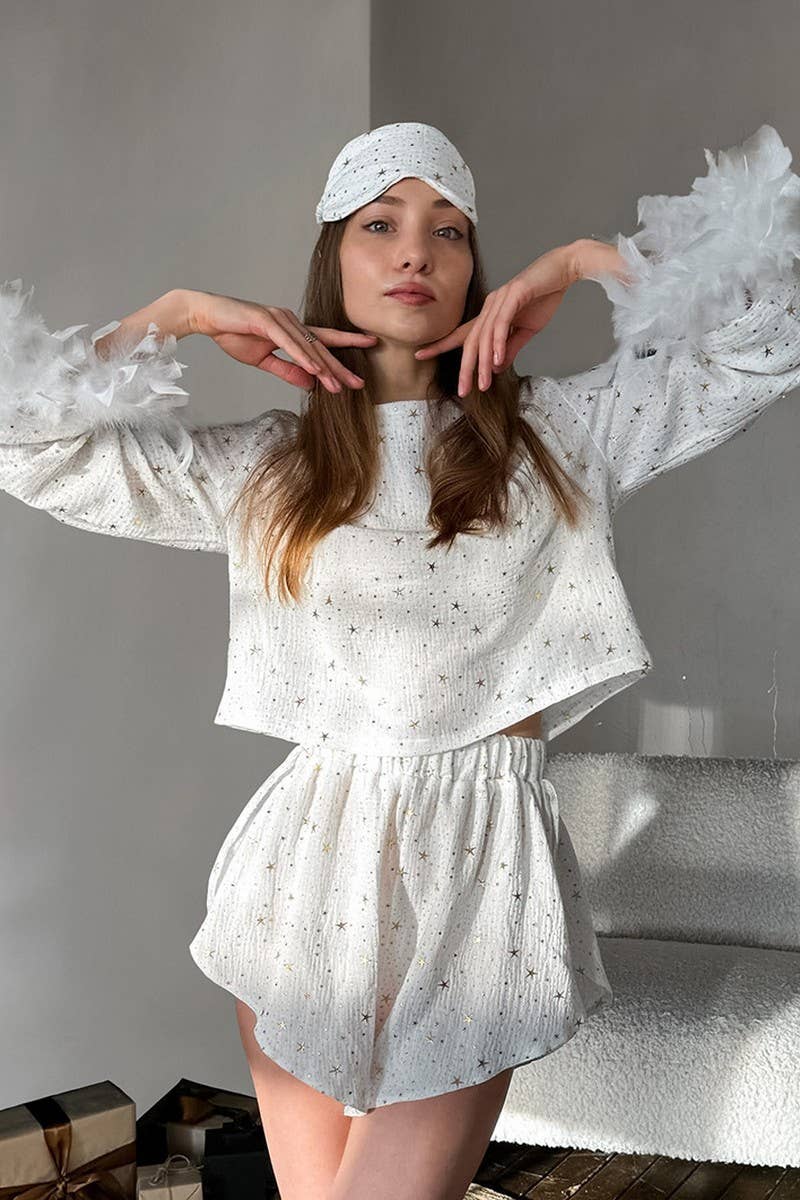 BLANC CWSPJ0311_PYJAMA COURT À MANCHES LONGUES EN COTON PUR AVEC PLUMES en vente sur Faire1
