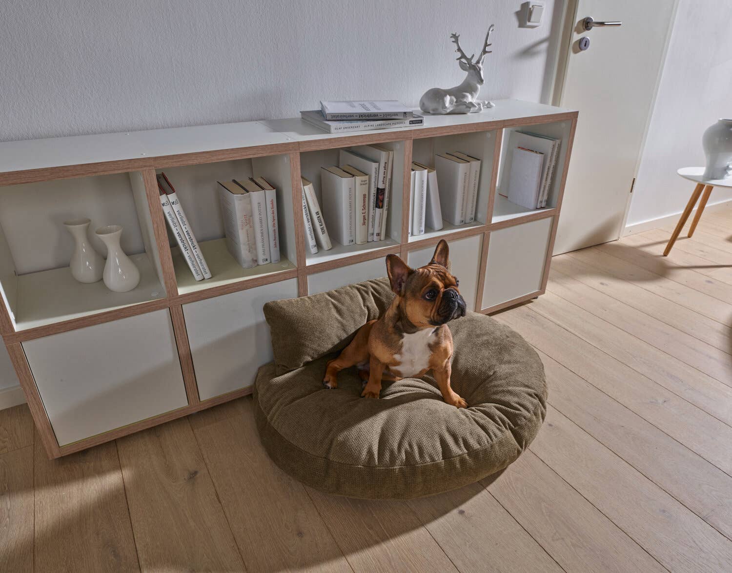 LABONI - Volentis GmbH - Wholesale Pet Bed - Cat/Dog - Luna Lounge TUDOR26