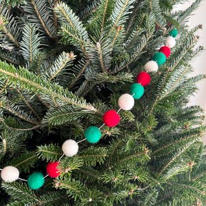 Christmas Tree Garland, Christmas Felt Ball Garland, Holiday Pom Pom Garland,  Banner, Red and White Felt Garland 