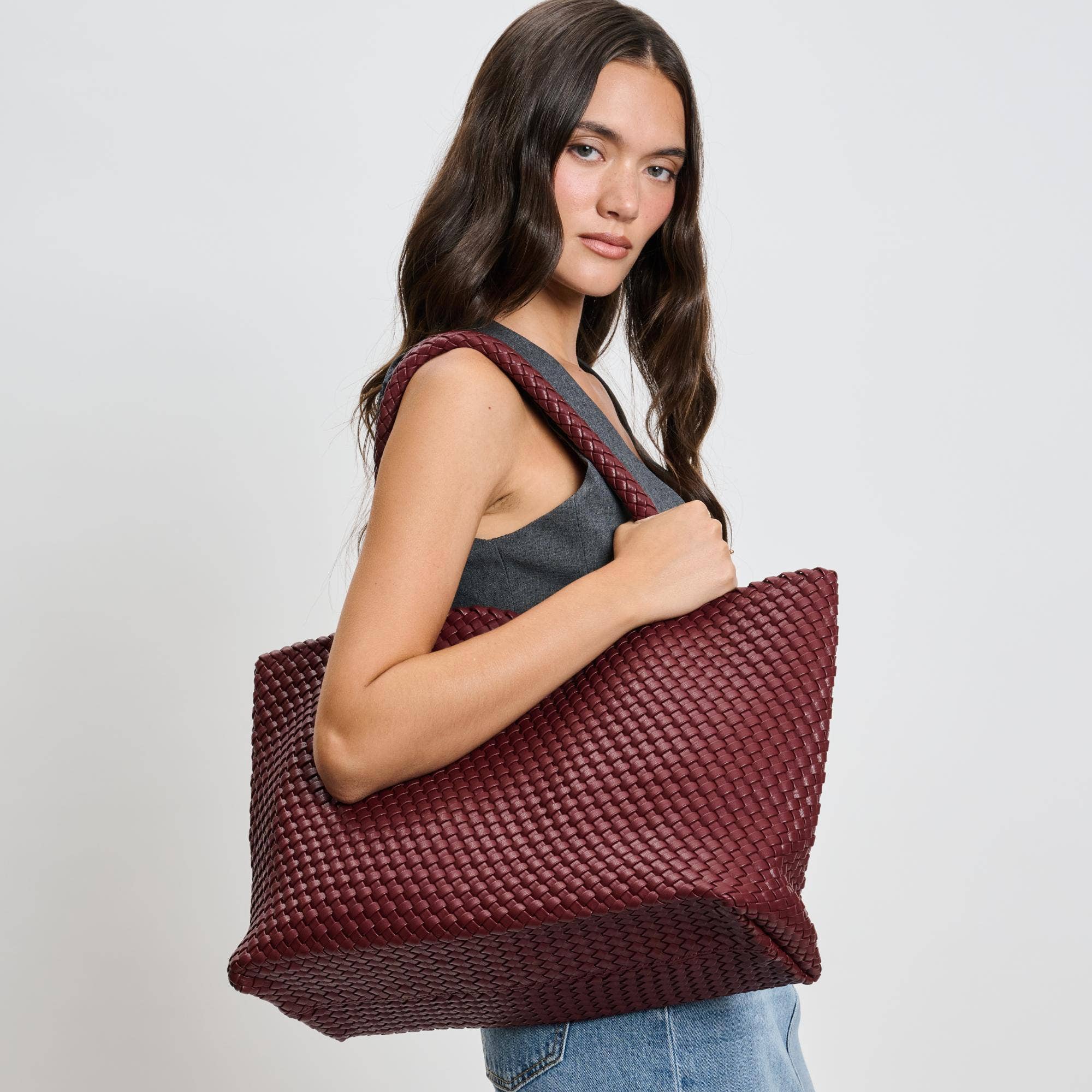 Moda Luxe - Vendita all'ingrosso Borsa tote - Donna - Borsa tote intrecciata in pelle vegana Solana64