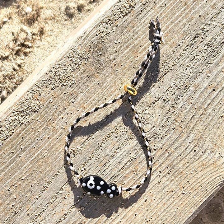 Black fish dots bracelet for wholesale by Ibiza Boutique