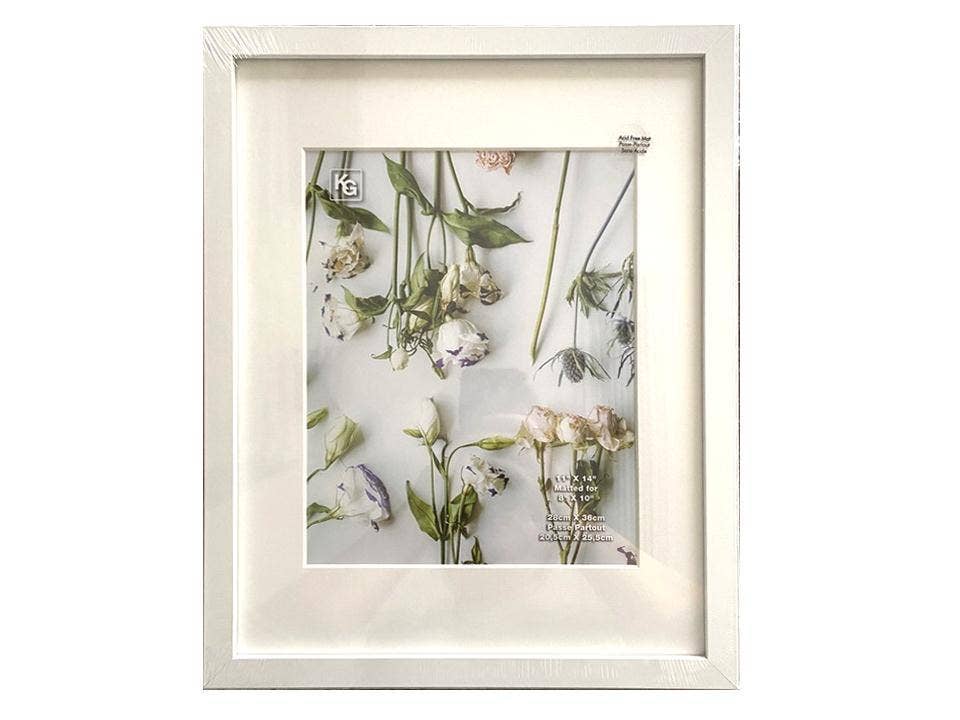 Kiera Grace - Wholesale Picture Frame - Kiera Grace Winsor 11X14 Frame for 8X10 Photos1