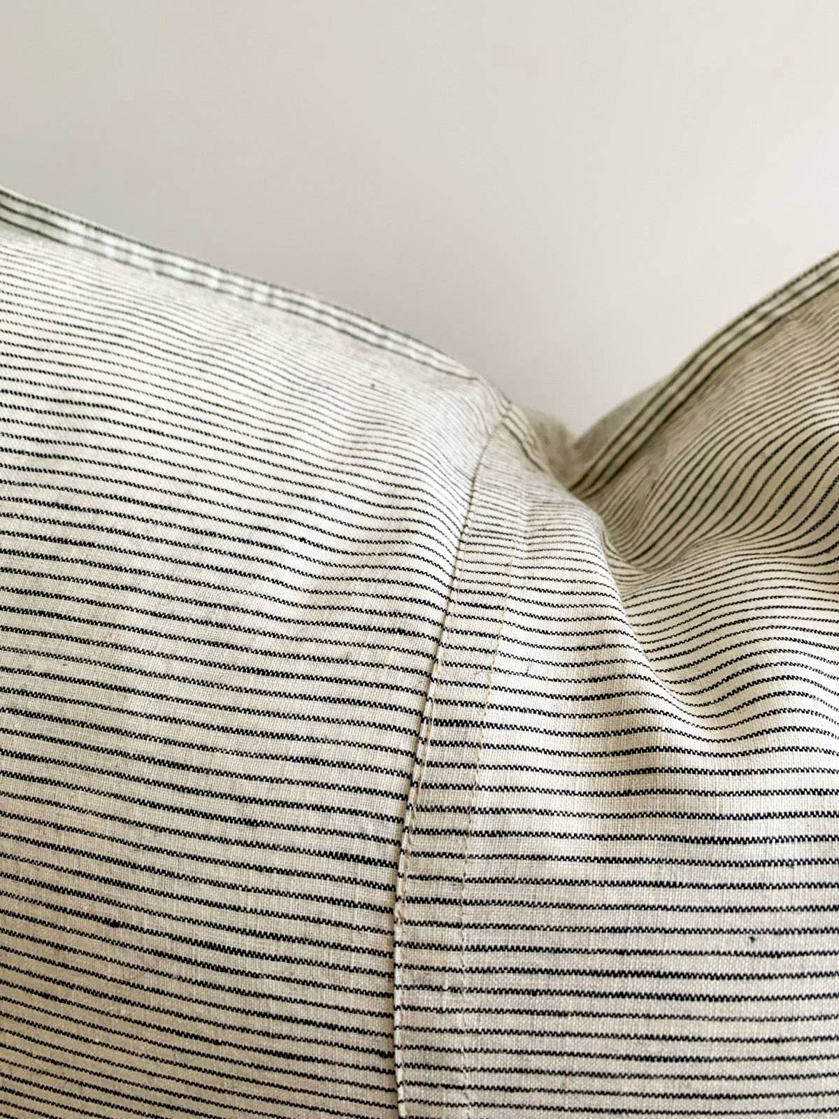 Mama and Tochter - Wholesale Lumbar pillow - Pure French Linen Lumbar Cushion - Pinstripe1