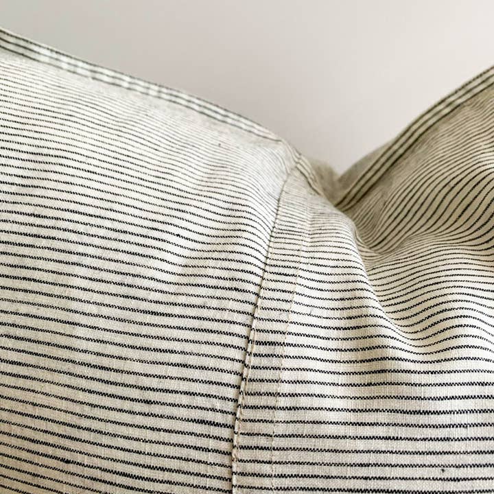 Mama and Tochter - Wholesale Lumbar pillow - Pure French Linen Lumbar Cushion - Pinstripe1