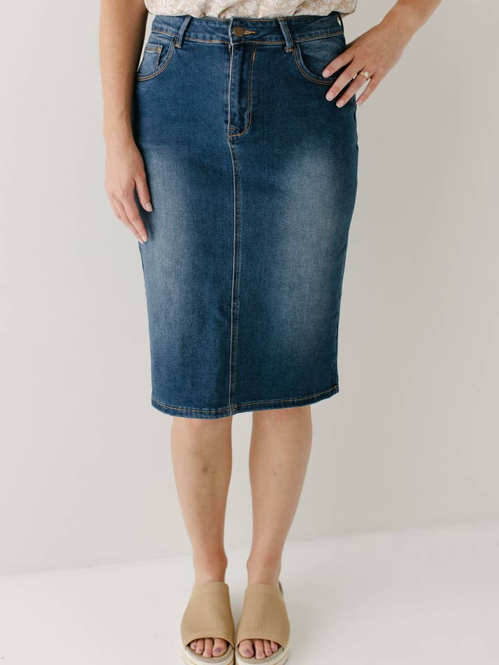 The Main Street Exchange - Wholesale Skirt - Women's - 'Wren' Classic Denim Skirt13