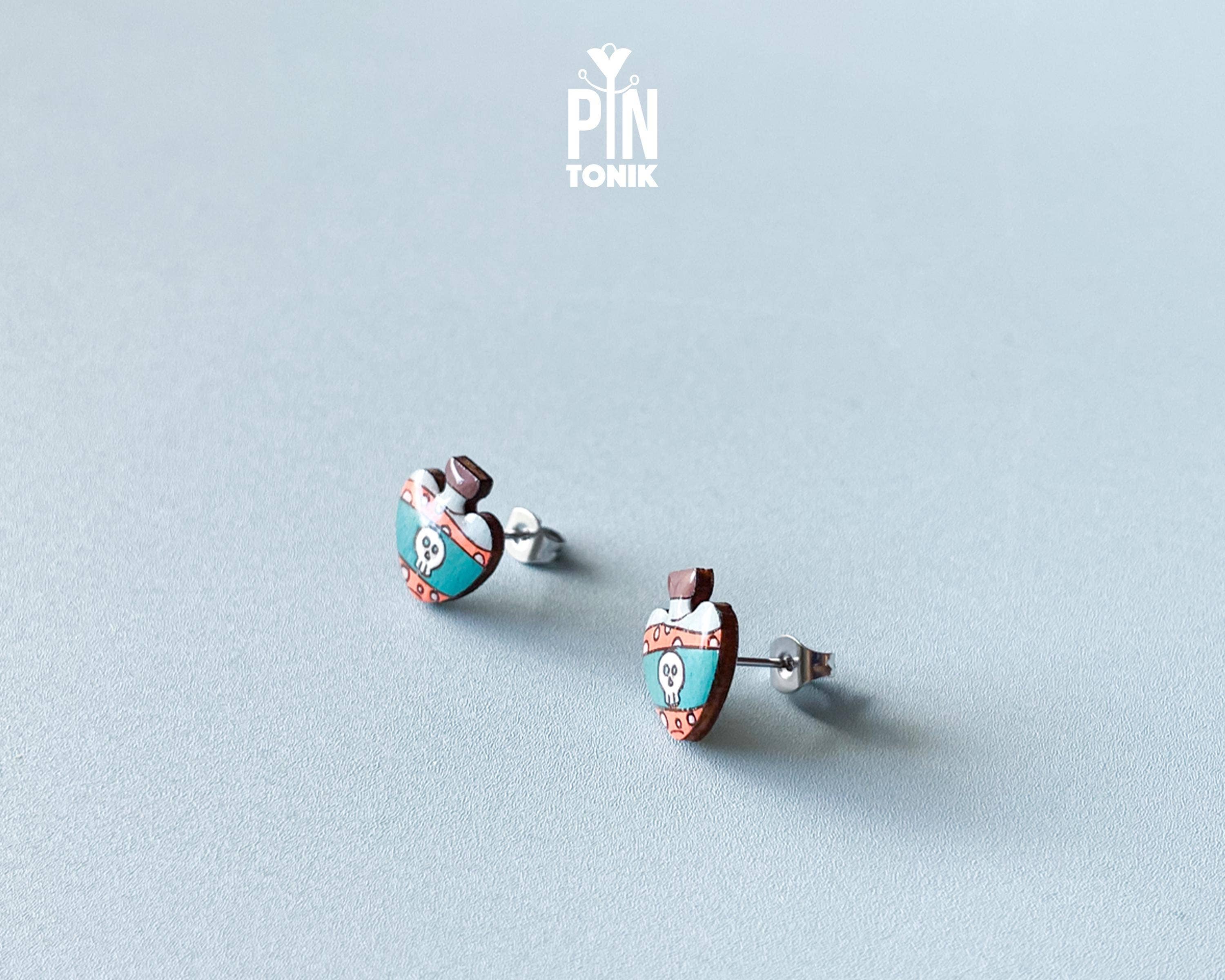 PinTonik – Engroshandel Ørestikkere – Giftige kranie ørestikker - Halloween kostumesmykker5