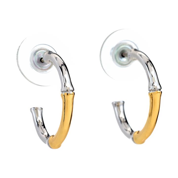 Boucles d'oreilles créoles en bambou. pour la vente par Kenneth Jay Lane