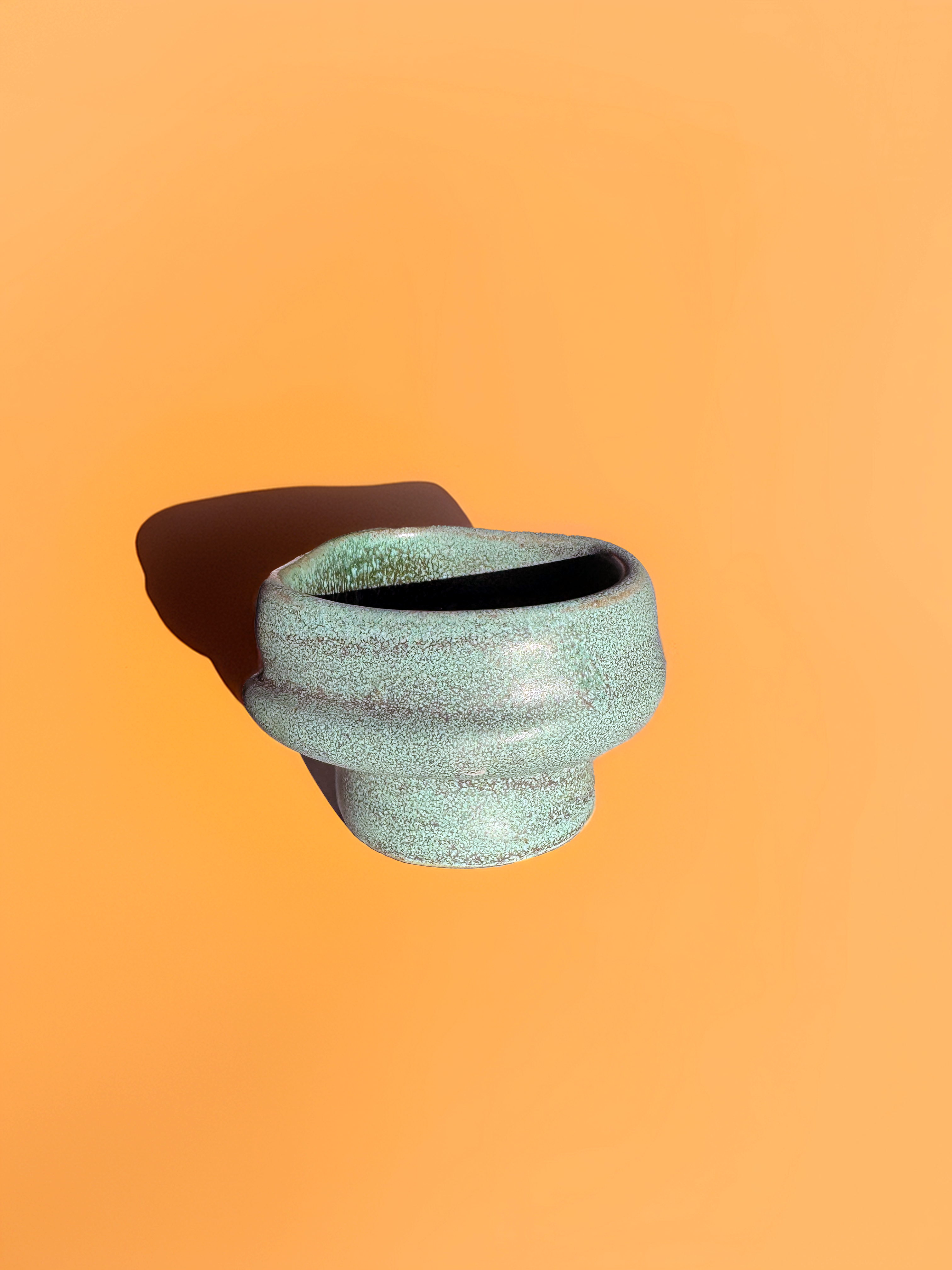 Holydirtstudio.com – Großhandel Kaffeebecher – Keramiktasse in Bio-Qualität, handgefertigt, in Teal.1