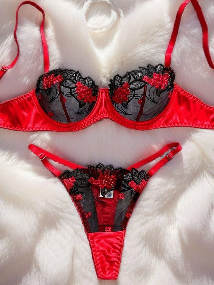 Lace Sleepwear Erotic Lingerie 2 Piece Set for wholesale by HIDDENBRAND