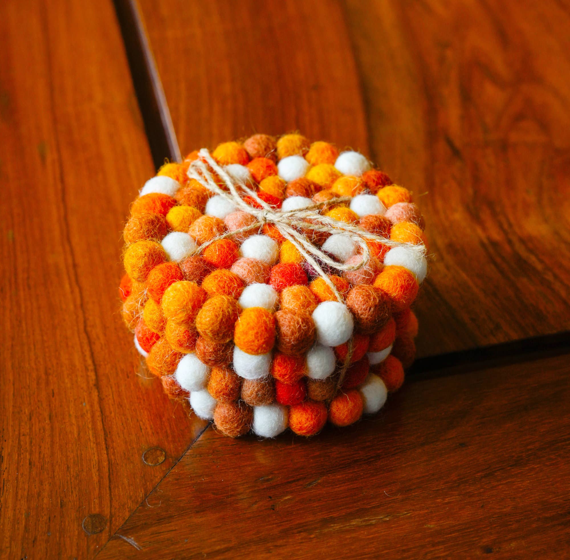 Everest Pet Supply & Gifts - Wholesale Coasters - Orange Hue Coaster Set of 4, Handmade, Felted