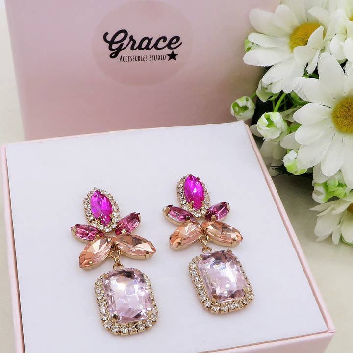 ROSA SKYLAR - Paio Orecchini con pietre sfaccettate for wholesale on Faire